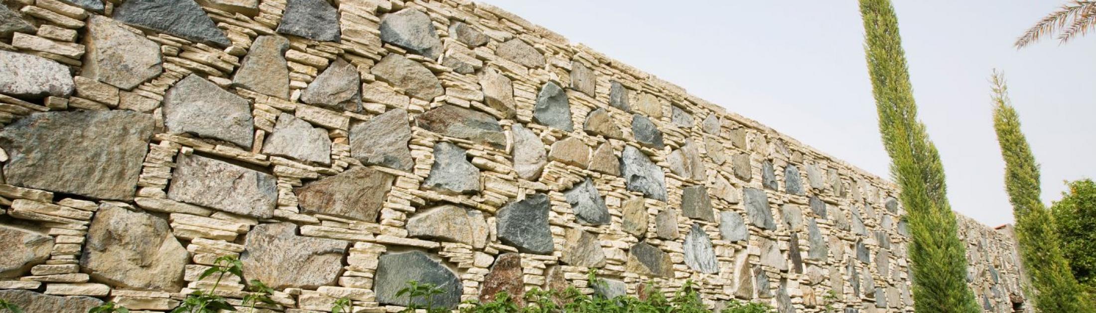 Murs de soutènement en pierre